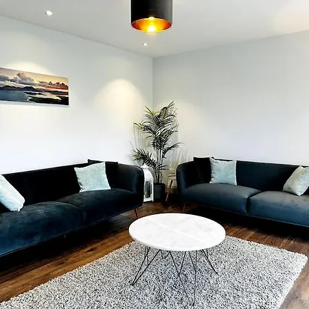 Island Elegance - Wild Atlantic Way Holiday home Portmagee